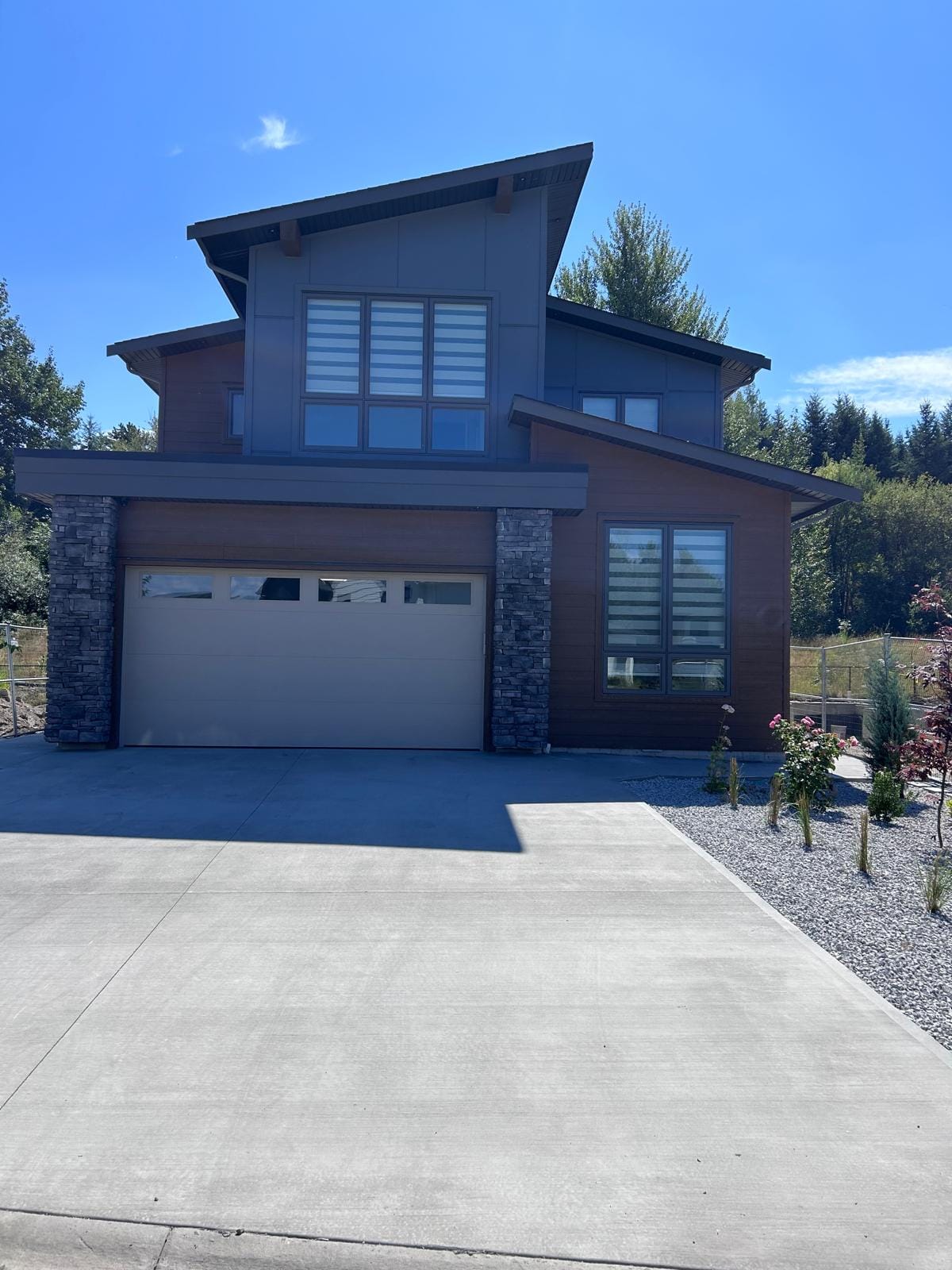 992 Bull Cres Kelowna